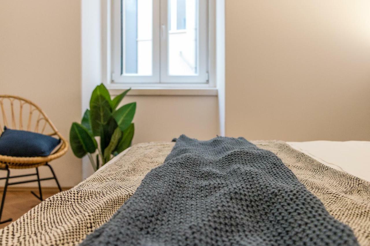 Pregiata Con Bagno Privato - Blu Di Prussia