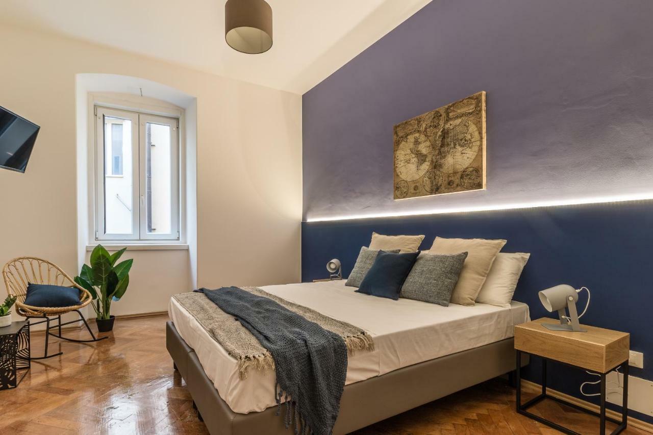 Pregiata Con Bagno Privato - Blu Di Prussia Apartment