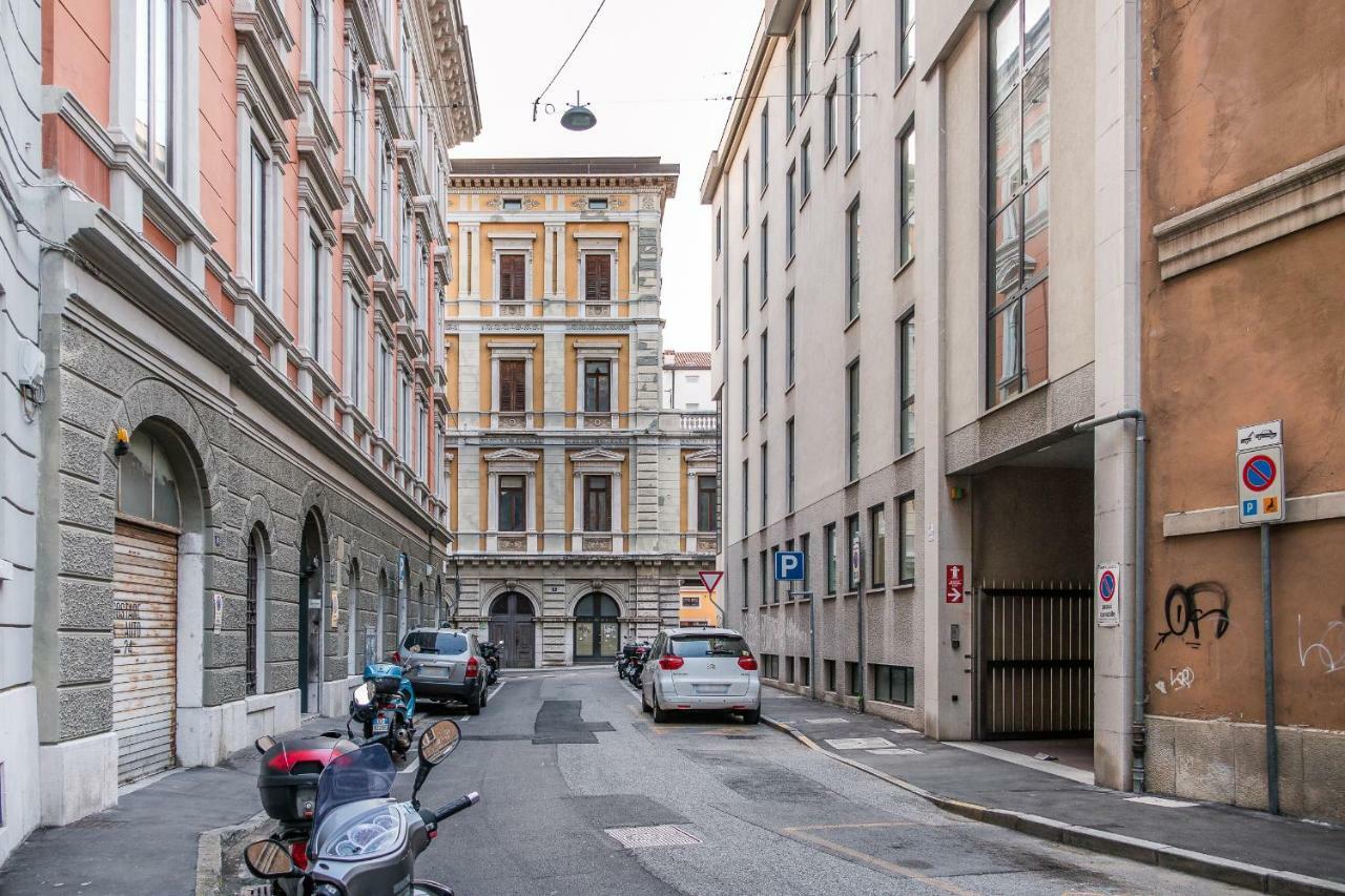 Pregiata Con Bagno Privato - Blu Di Prussia *