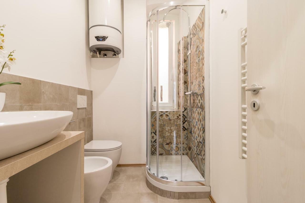 Apartment Pregiata Con Bagno Privato - Blu Di Prussia *